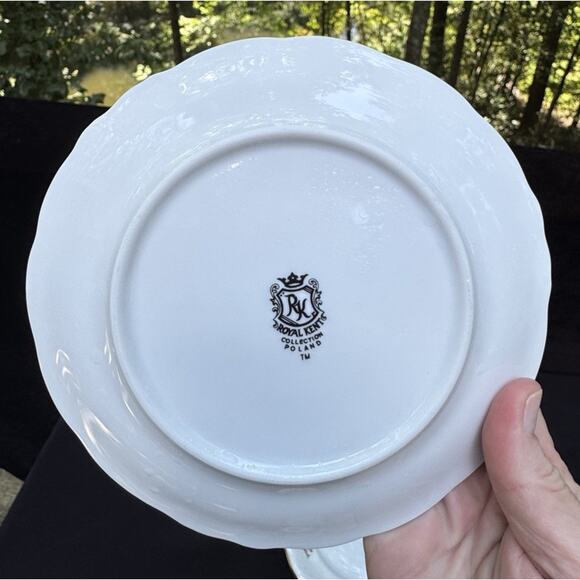Vintage Royal Kent Christmas Holiday Holly Poland 6 3/4” Bread Plate Set Of 8 - Picture 5 of 8
